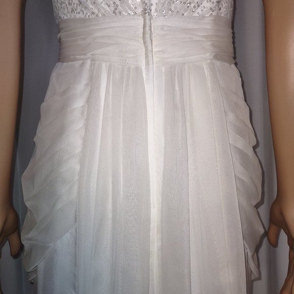 Davids Bridal Galina Signature Ivory chiffon sheath wedding gown size 6 - Picture 11 of 13